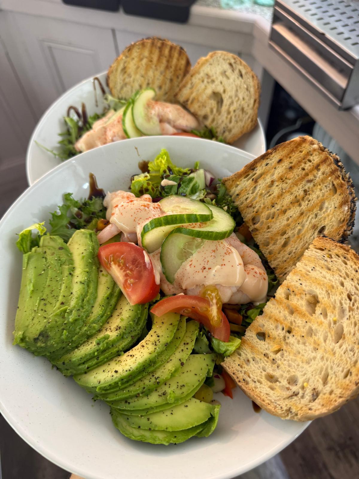 Prawn and avocado salad bowls