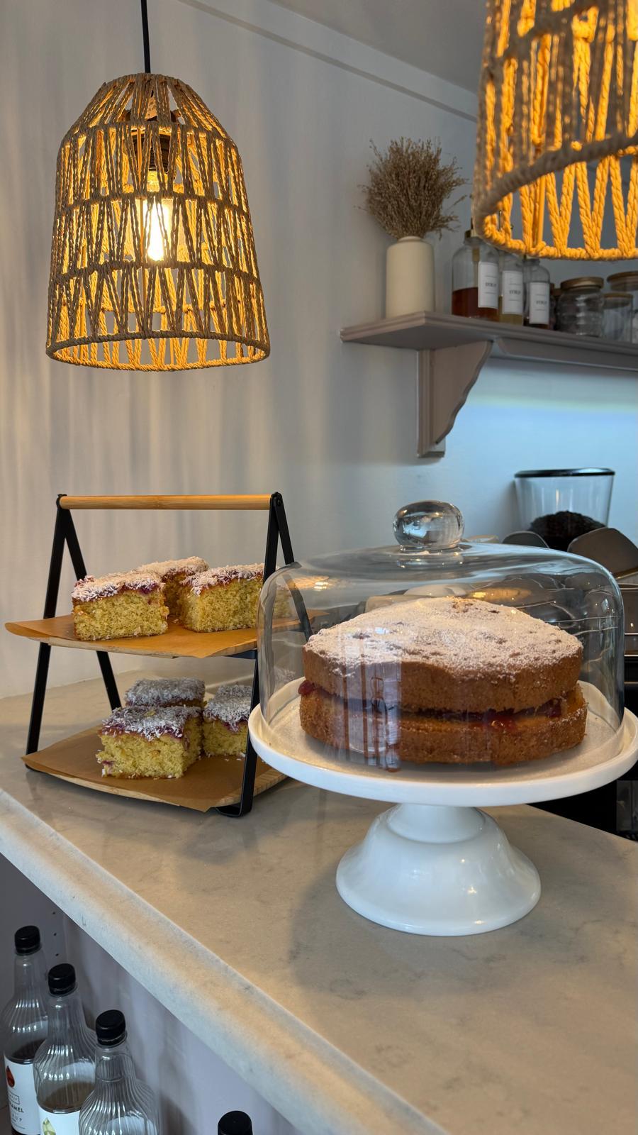 Victoria sponge and cake slices